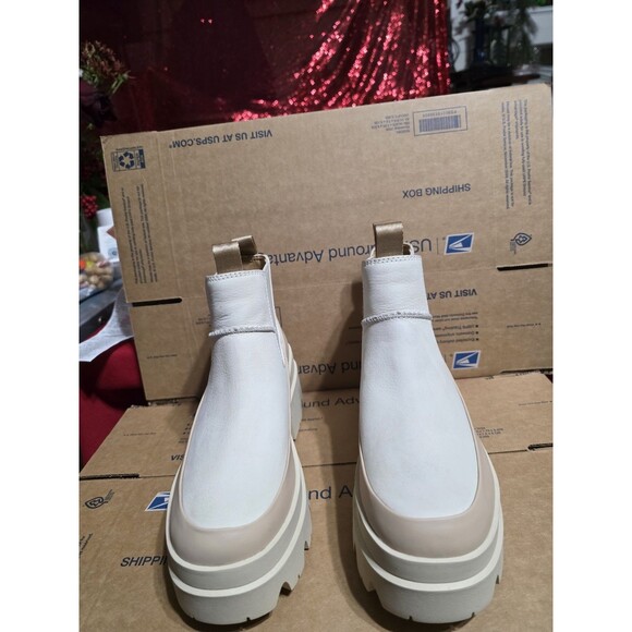 UGG SEA SALT BRISBANE CHELSEA WATERPROOF PLATFORM BOOTS WOMEN' US 9.5 EUR 40.5 - Picture 5 of 7